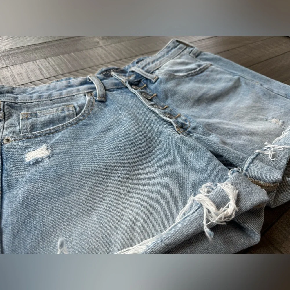LUCKY Brand Button-Fly Boyfriend Jean Shorts Women’s Size 4/27
